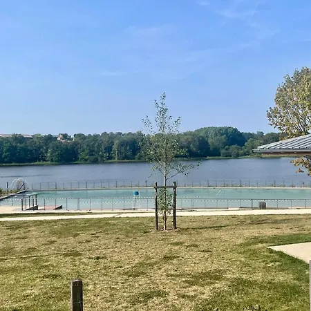 Familial Avec Terrasse Et Activites D'ete - 2 Etoiles - Fr-1-489-400 Holiday home Treignat